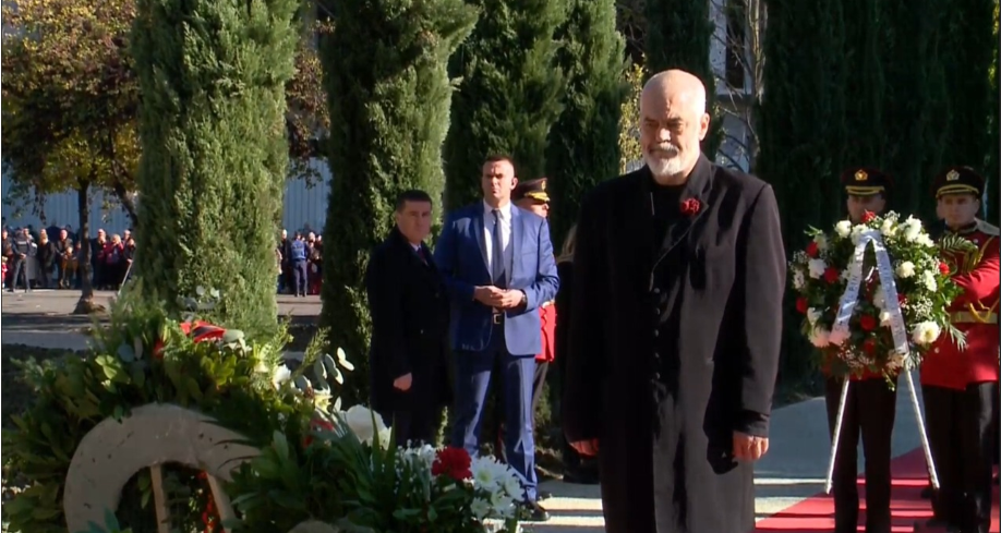 Rama, Kurti, Osmani, Begaj në Vlorë, nis ceremonia e ngritjes së flamurit