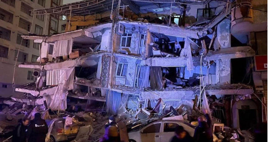 Tërmeti në Turqi, Veliaj: Jemi me ju, me kujtimet ende të freskëta nga tragjedia jonë