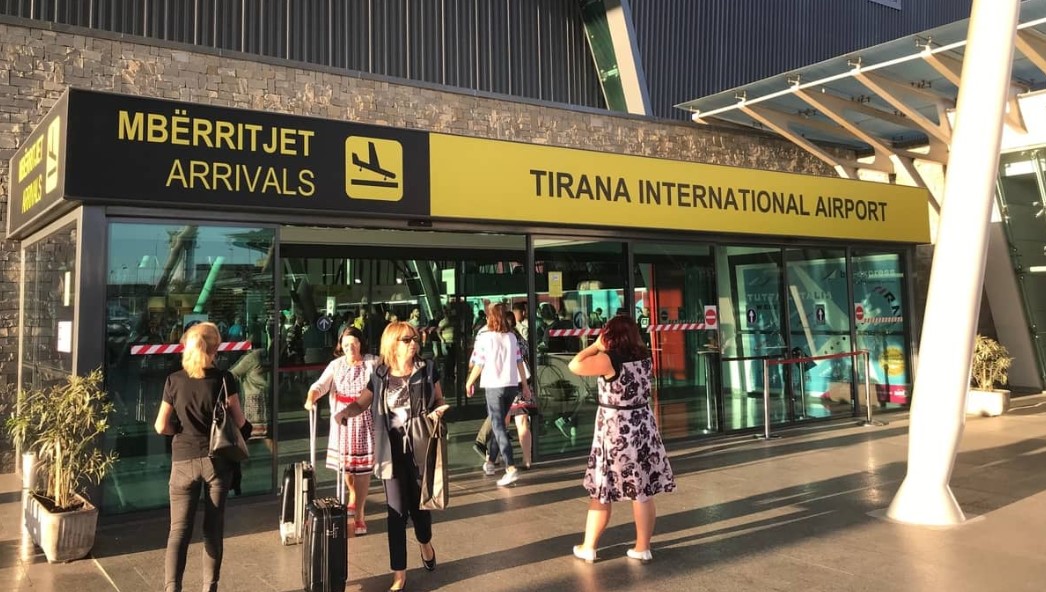 Rama zbulon shifrat: Në dy muaj 686 mijë të huaj vizituan Shqipërinë