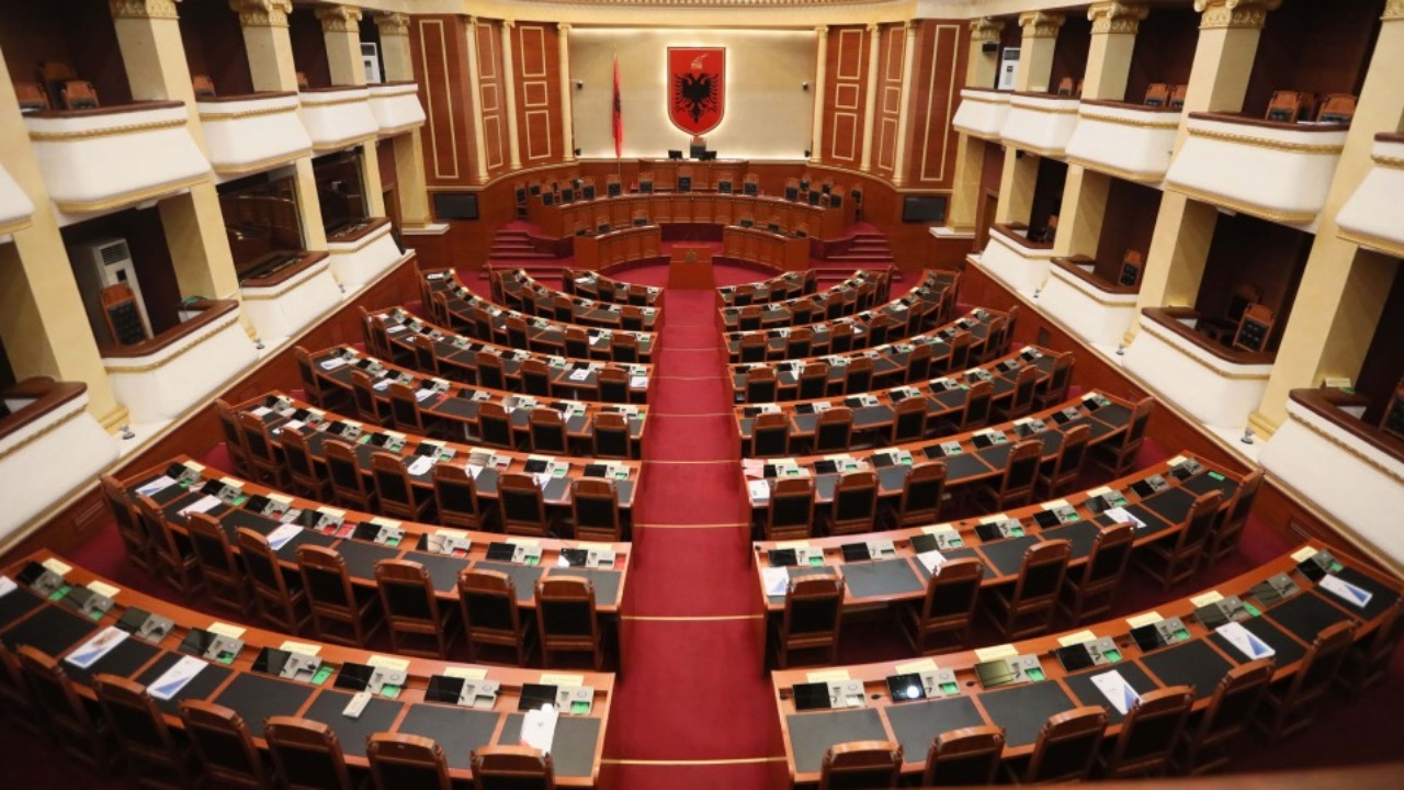 EMRAT/ Kush janë 140 deputetët e dalë nga zgjedhjet e 11 majit! PS mori 83 mandate, PD 50