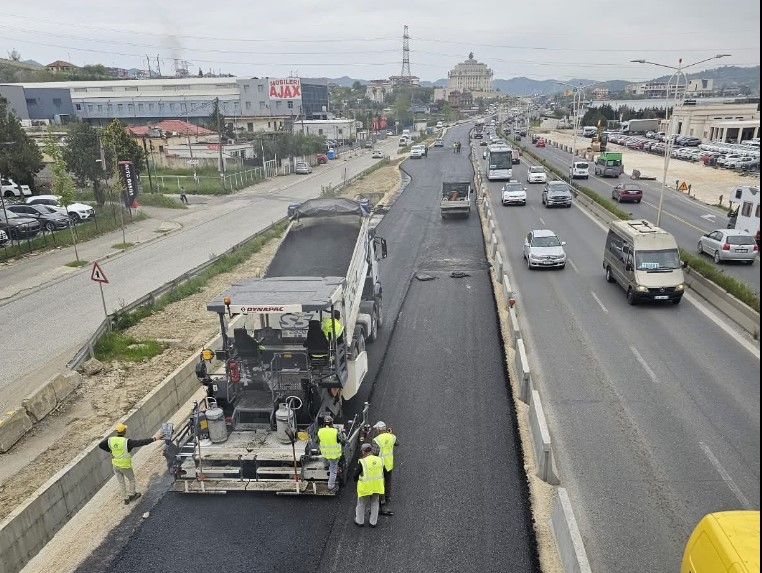 Zgjerimi i autostradës Tiranë-Durrës/ Rama ndan fotot, ralizimi fizik ka arritur në 50%
