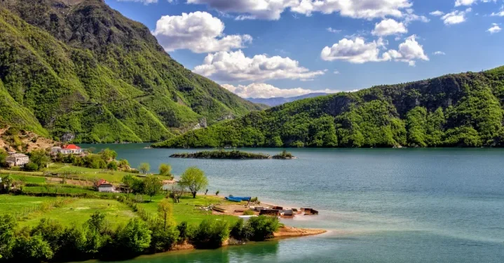 Getaway Magazine: Shqipëria, vendi sekret ku çdo përvojë ka shijen e një zbulimi