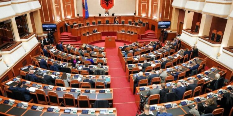 Kuvendi mblidhet sot në seancë plenare, diskutohet edhe marrëveshja e huasë me BERZH