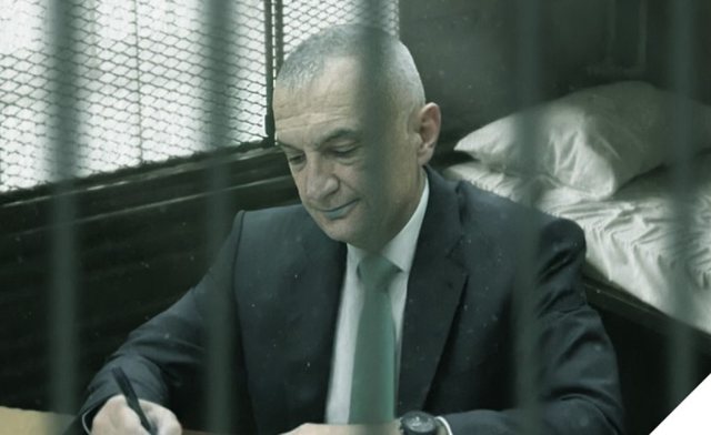 “Stërvitem çdo ditë për të ngjitur hekurat”/ A po paralajmëron Meta daljen nga qelia?
