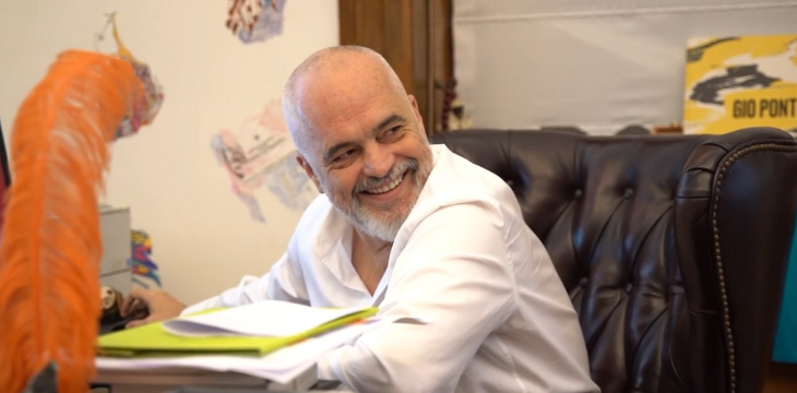 Edi Rama feston sot ditëlindjen/ Ja sa vjeç mbush Kryeministri