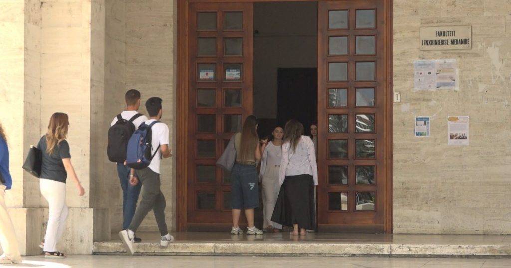 Konkurset në universitete, garë e fortë mes të rinjve për Arkitekturën dhe Mjekësinë