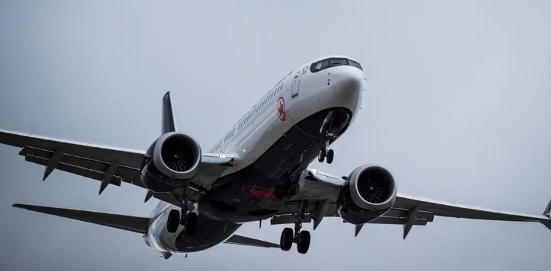 Air Canada pezullon fluturimet pasi stafi i kabinës hyn në grevë