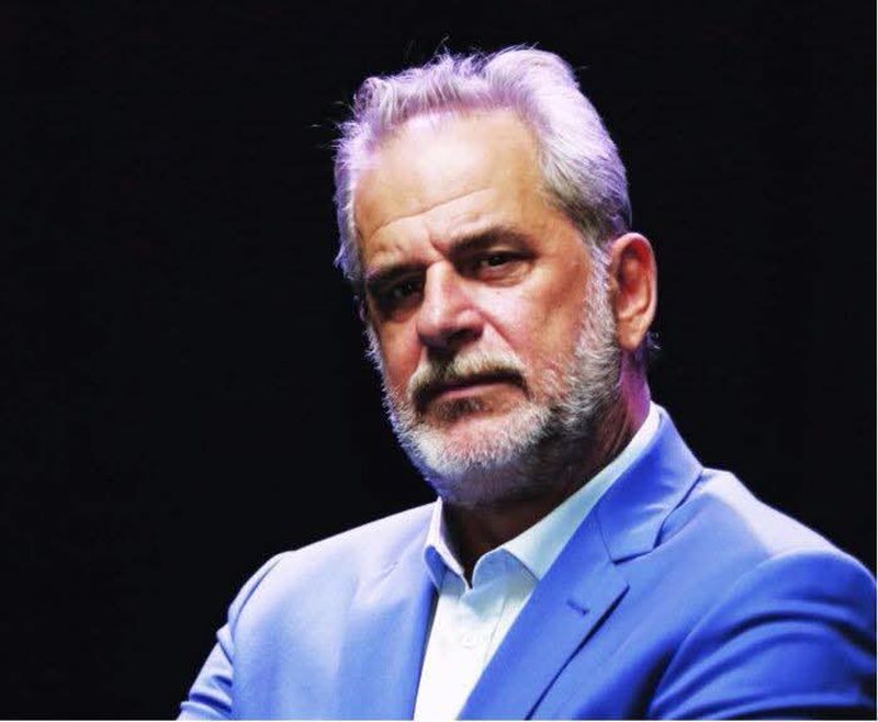 Lulzim Basha: “Artur Zheji, mik i rrallë dhe intelektual i pashoq”