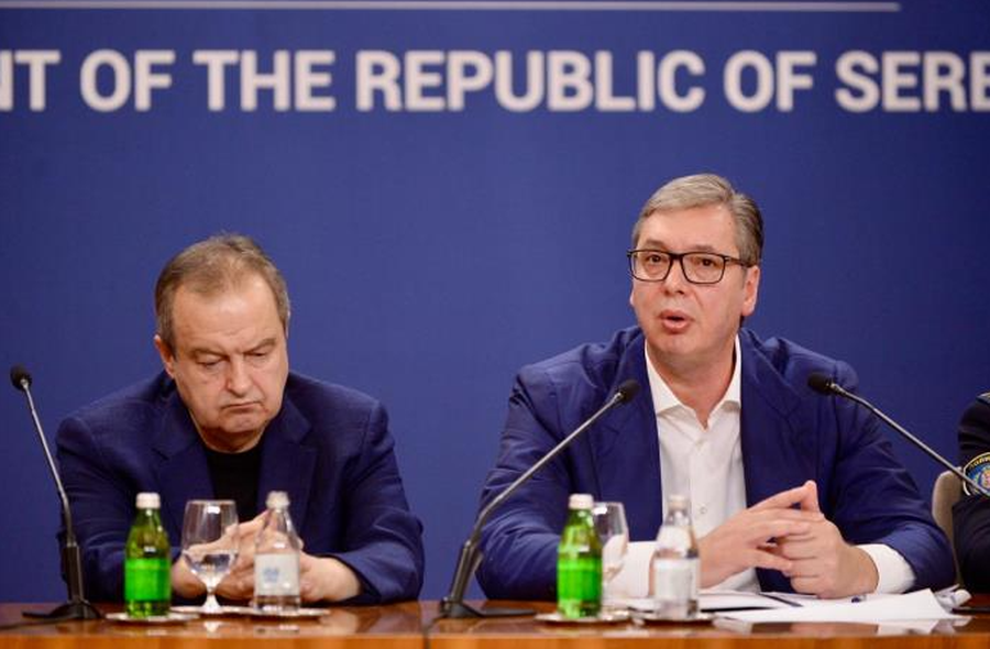 Trazirat në Serbi, Vuçiç paralajmëron arrestime masive