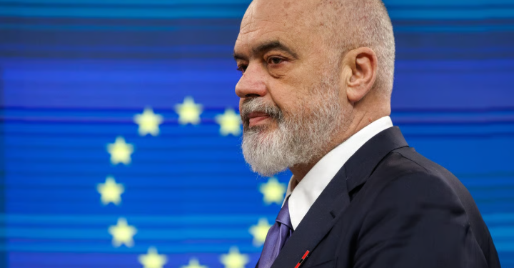 Politico: Shqipëria përdor IA në qeverisje, integrimin në BE dhe luftën ndaj korrupsionit