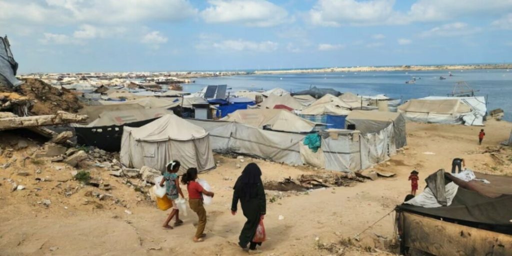 Rrëfimet e dhimbshme të qytetarëve në Gaza, një kilogram domate kushton 30 dollarë