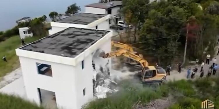 Lirimi i hapësirave publike, Rama: Gati paketa me masat goditëse për fajtorët