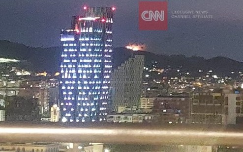 Zjarr në ‘Kombinat’, flakët duken edhe nga qendra e Tiranës