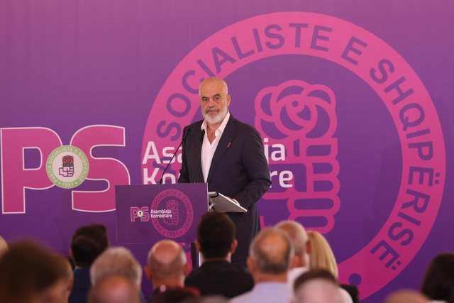 Në pritje të kabinetit ‘Rama 4’/ Asambleja e PS-së mblidhet në Pallatin e Kongreseve