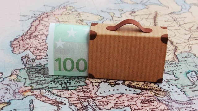 Emigrantët sollën një rekord prej 532 mln euro për 6 mujorin, prurjet drejt stabilizimit