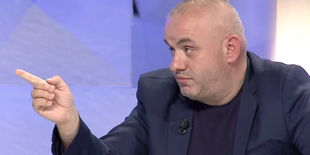 Takimi i zyrtarëve shqiptarë me krerët e karteleve, plas gazetari: Po, ka ndodhur