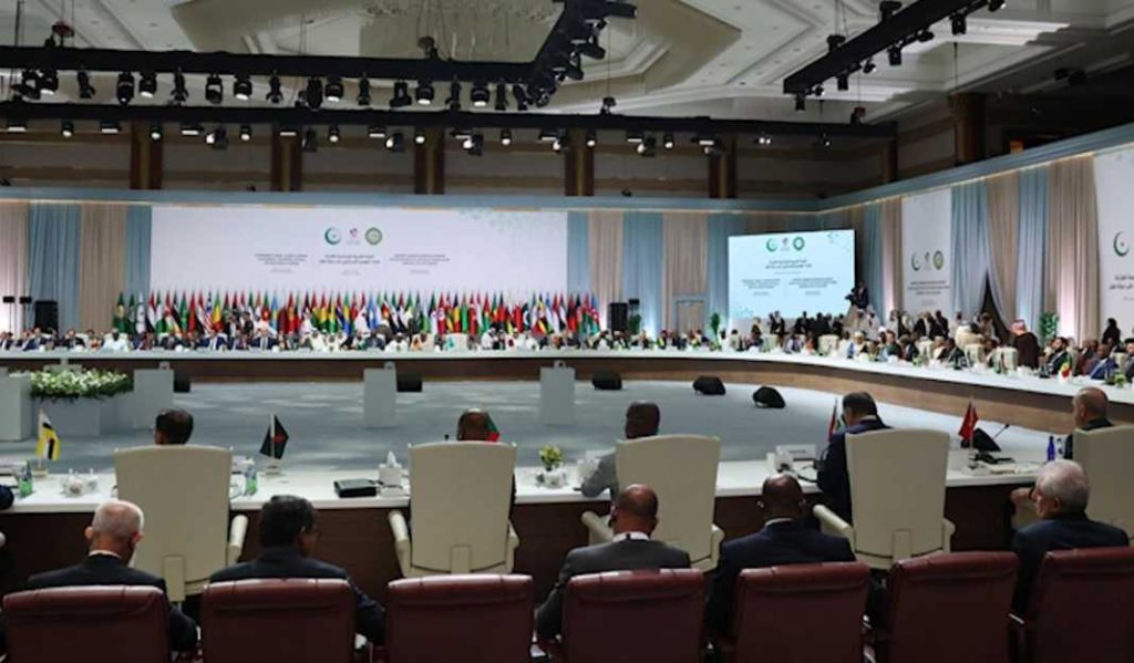 Samit për Gazën në Doha, Emiri i Katarit kritika të ashpra Izraelit