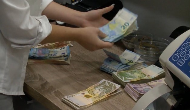 Indeksimi më 1 tetor, ja sa do të shtohen pensionet në fshat dhe qytet