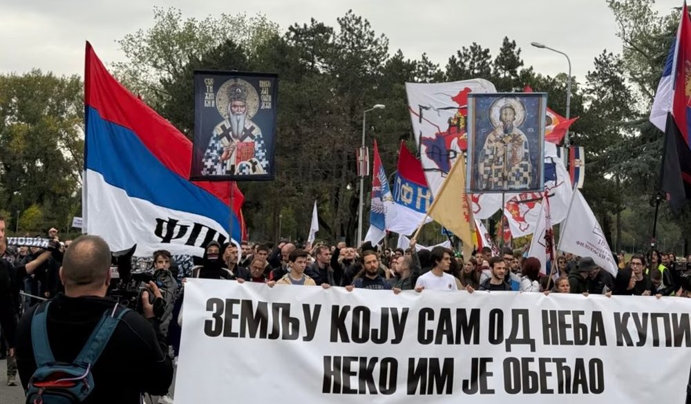 Roli i të djathtës në protestat studentore në Serbi