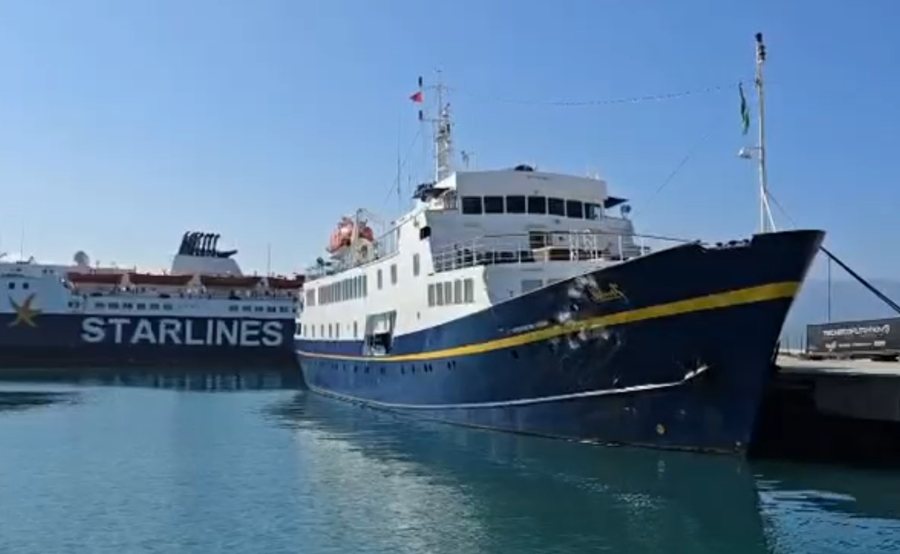 Sezoni veror zgjatet edhe në tetor në Vlorë, kroçerat vijojnë të sjellin turistë
