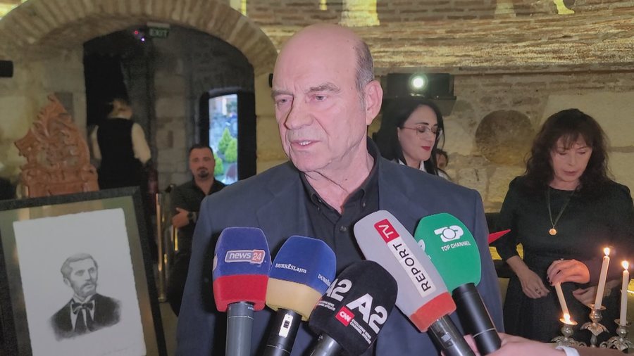Përvjetori i Naim Frashërit, kulla veneciane jehon nga vargjet e poetit dhe muzika