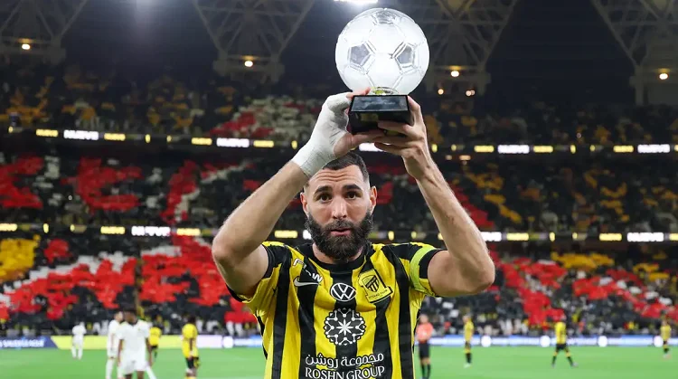 E bujshme! Karim Benzema po rikthehet në Europë