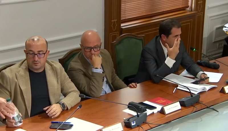14:15 Projektligji për Shqipërinë me 46 bashki, Bylykbashi: Asnjë deputet i vjetër mes propozuesve