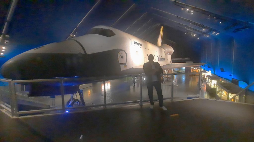 Impresione/ Një kapërcim drejt yjeve, takimi me Space Shuttle Enterprise në zemër të Nju Jorkut