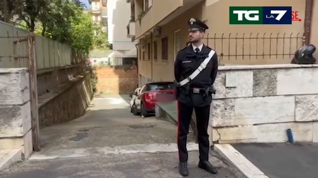 Itali, 27-vjeçari vdes pas rënies nga ballkoni i motelit