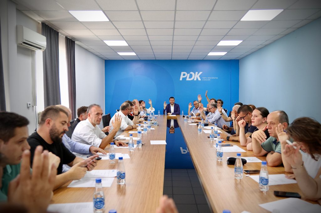 PDK pritet të zgjedhë sot kryetarin e ri