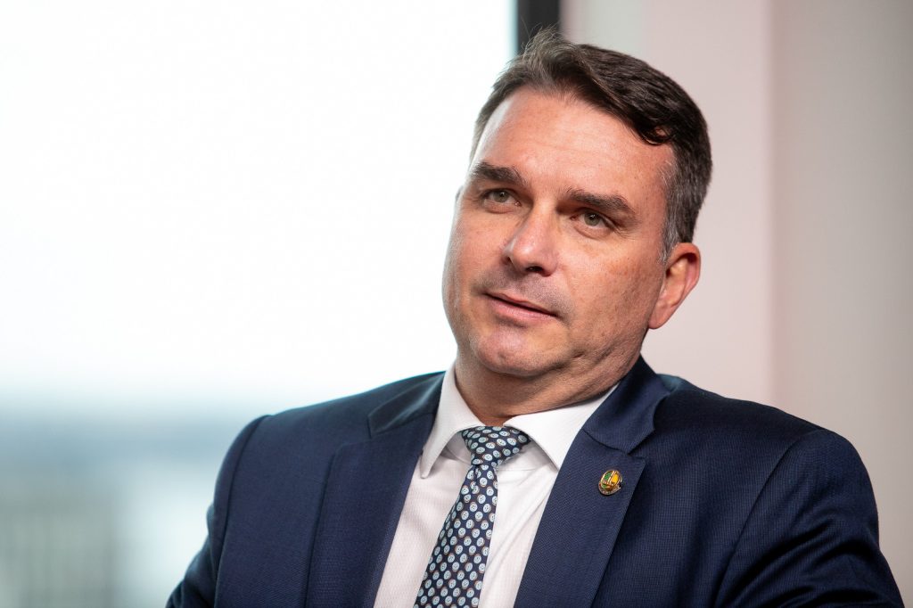 Arrestimi i ish-presidentit brazilian, djali i tij bën thirrje për protestë