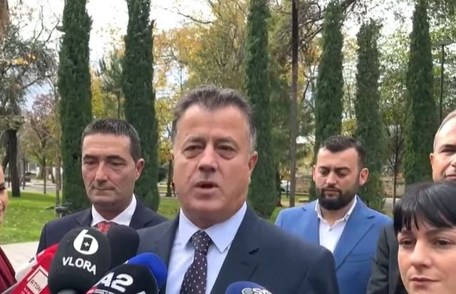Noka ngatërron Skënderbeun me Ismail Qemalin, ja “gafa” që bën në Vlorë
