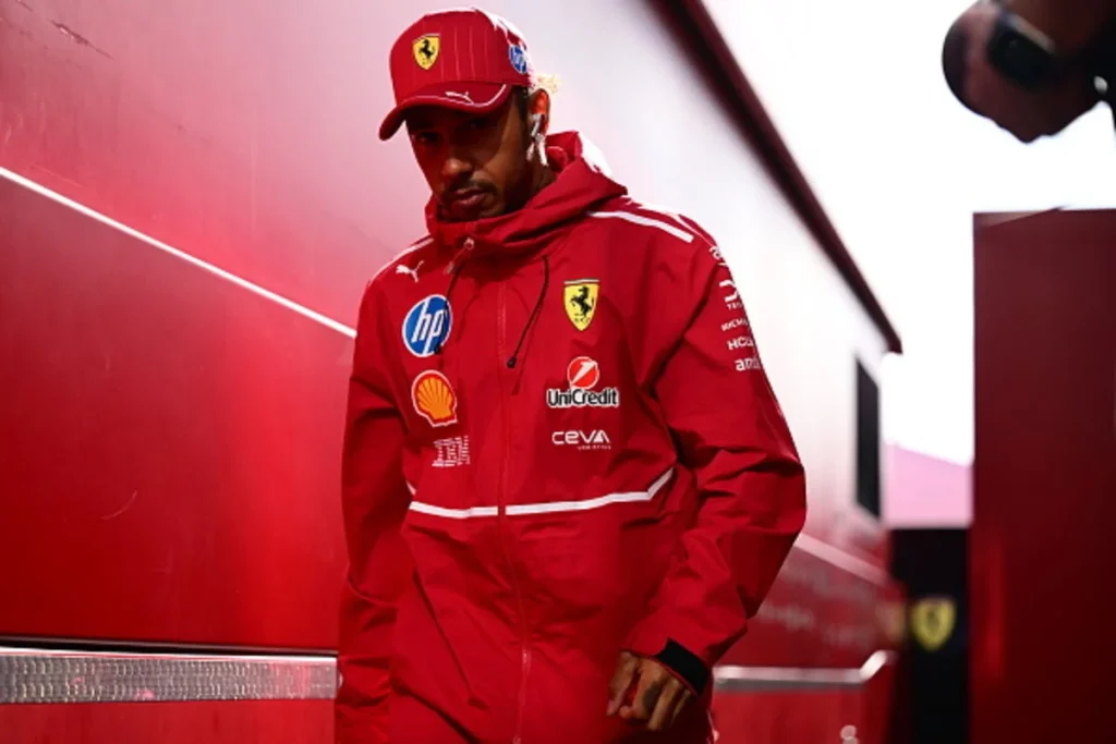 Lewis Hamilton: Mezi po pres që ky sezon me Ferrari të marrë fund