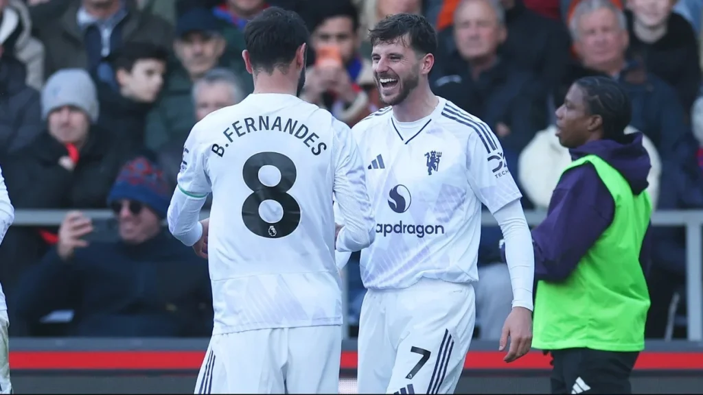 Manchester United fiton me përmbysje ndaj Crystal Palace