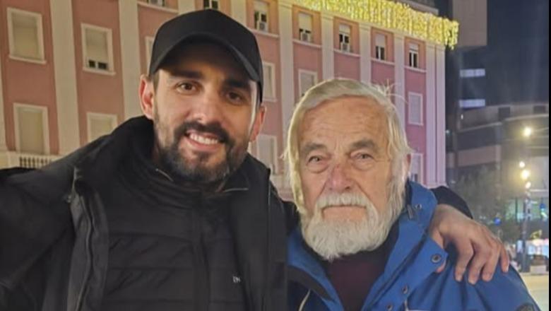 ‘Ma përdori foton për miting’/ Aktori Viktor Zhusti distancohet nga Adriatik Lapaj