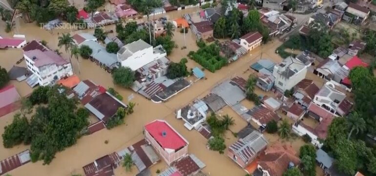 Përmbytjet e menjëhershme në Bolivi vrasin 20 persona