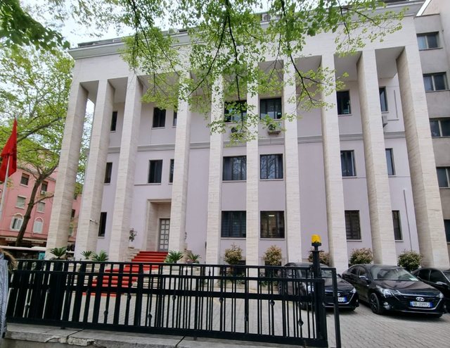 Dekretohet emërimi i Genti Shalës si gjyqtar në Gjykatën e Lartë