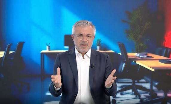 Neritan Sejamini: Ramiz Alia u mund në zgjedhje nga një inxhinier në Tiranë