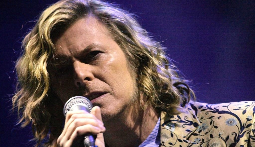 Bowie: Një homazh prekës dhe i këndshëm për qëndresën e fundit të legjendës së muzikës
