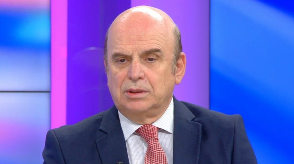 “Shqipëria rrezikon të humbë 40 kilometra katrorë me Greqinë. Ja rruga si duhet shkuar në Hagë”