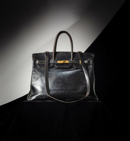 Birkin, më shumë se një çantë/ Si u shndërrua simboli i Hermès në një aset luksi dhe koleksionimi