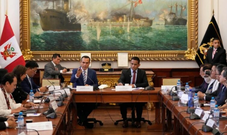 Presidenti në detyrë i Perusë: Jam viktimë e një komploti për të më detyruar të jap dorëheqjen