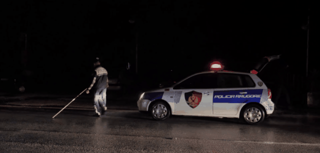 Aksident në Durrës/ Shoferi 20-vjeçar përplas këmbësorin