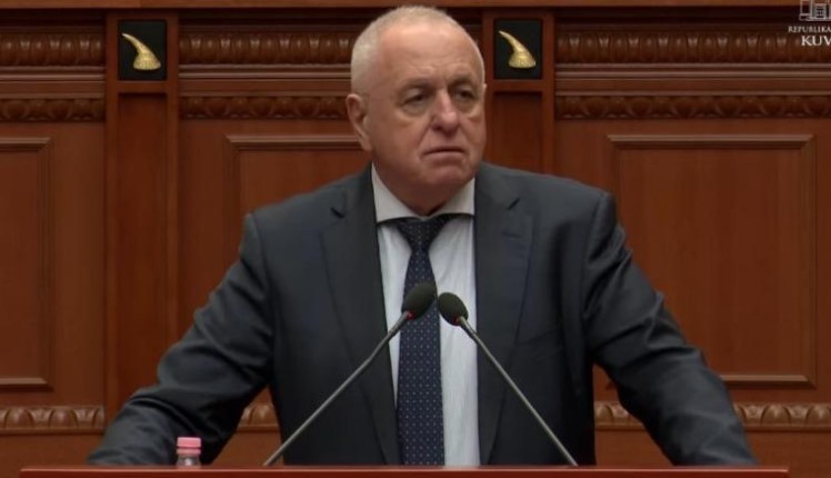 Tritan Shehu nuk i bindet Berishës: Mazhoranca ka mbyllur çdo derë, askush nuk do bojkot! Vendimi i takon kryesisë