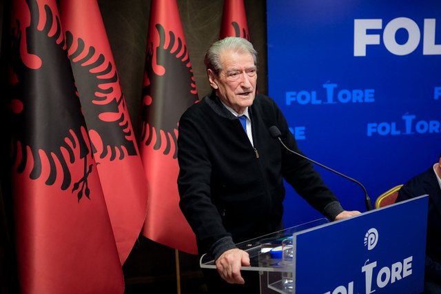 “Të krijojmë një qeveri teknike”/ Berisha: Betejë për jetë a vdekje deri sa të kthejmë votën e lirë