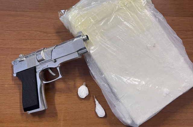 Shpërndante kokainë me pistoletë lodër/ Arrestohet në flagrancë 30-vjeçari shqiptar në Itali