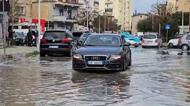 Reshje shiu intensive gjatë 24 orëve, IGJEO: Ja zonat më të prekura