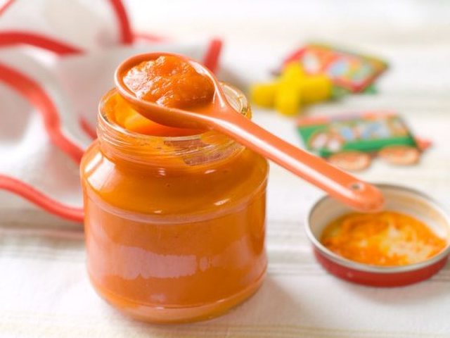 Alarm për ushqimet e foshnjave! Shtatë në 10 produkte në SHBA përmbajnë aditivë dhe janë ultra të procesuara