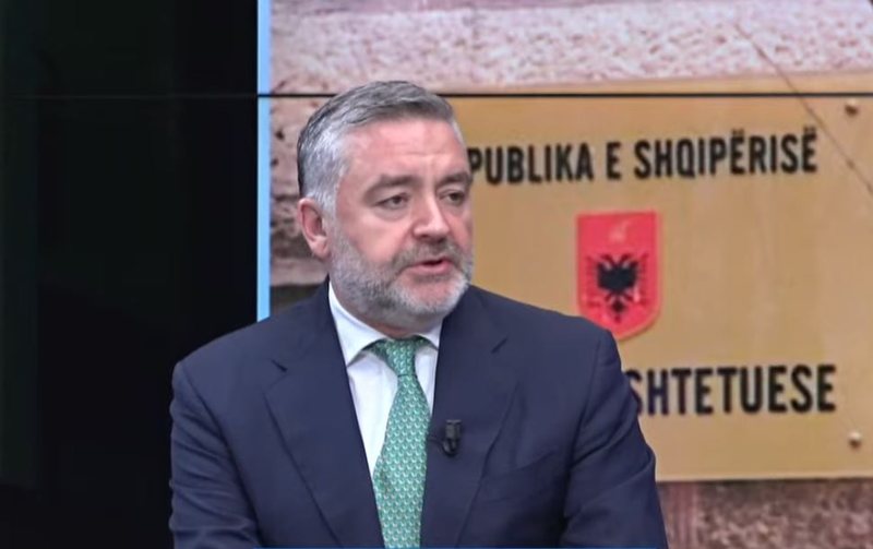 Sekretari i Përgjithshëm i PS: Nuk lejojmë të pezullohet një ministër