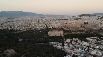 Kriza e strehimit në Greqi, qiratë jashtë kontrollit